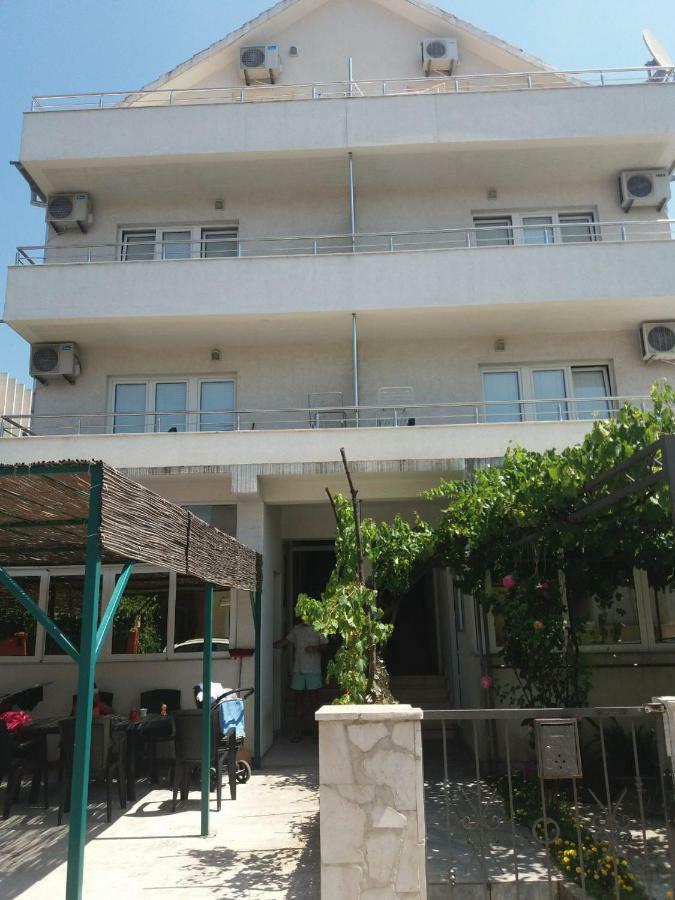 Mona&Mike Apartments Tivat Exterior foto